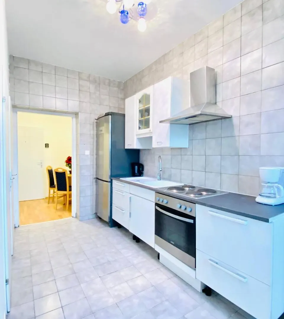 Comfortable Room In The 23Rd District Of Vienna Fr4
