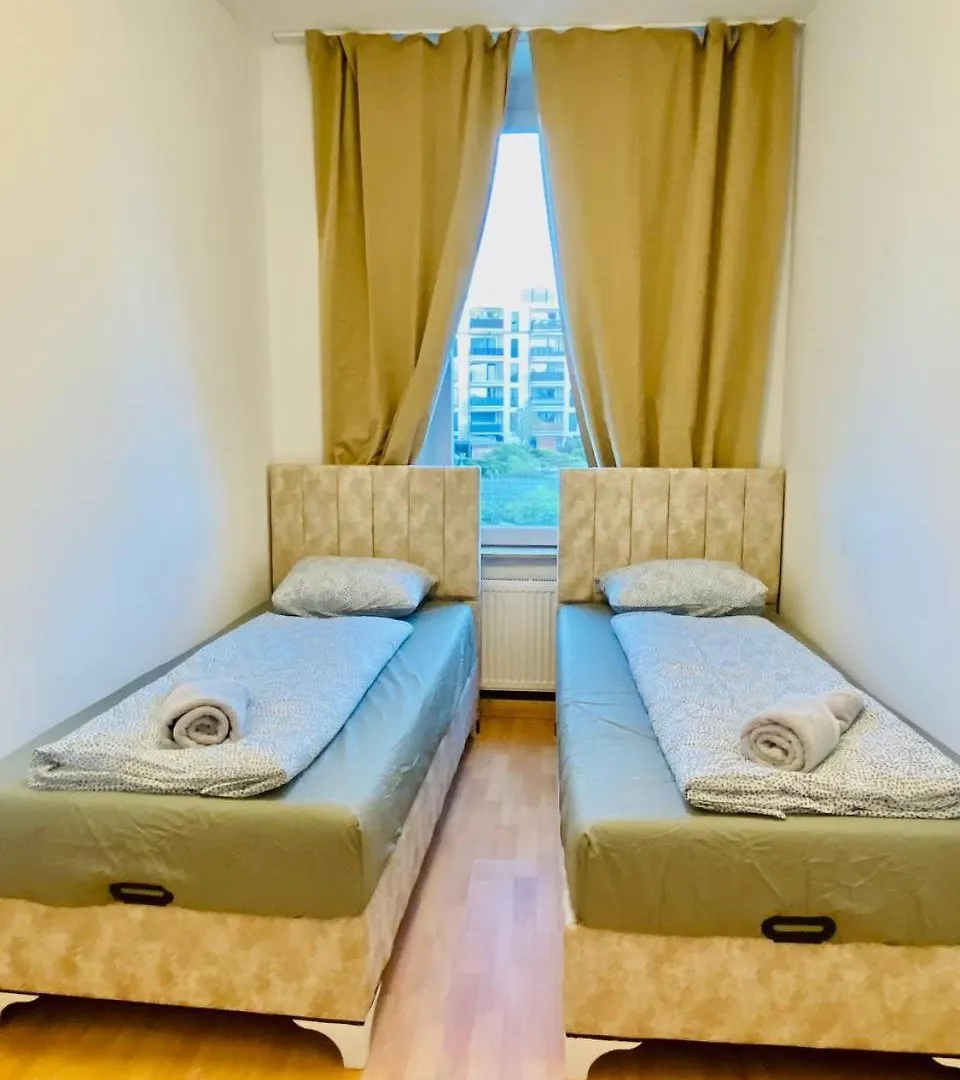 Comfortable Room In The 23Rd District Of Vienna Fr4