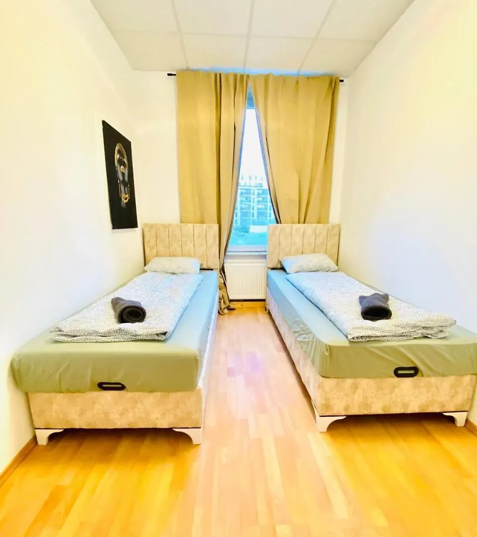 Comfortable Room In The 23Rd District Of Vienna Fr4 0*,
